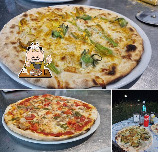 Scegli una pizza a Tormentina Club