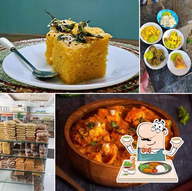 Food at Geeta Khaman House