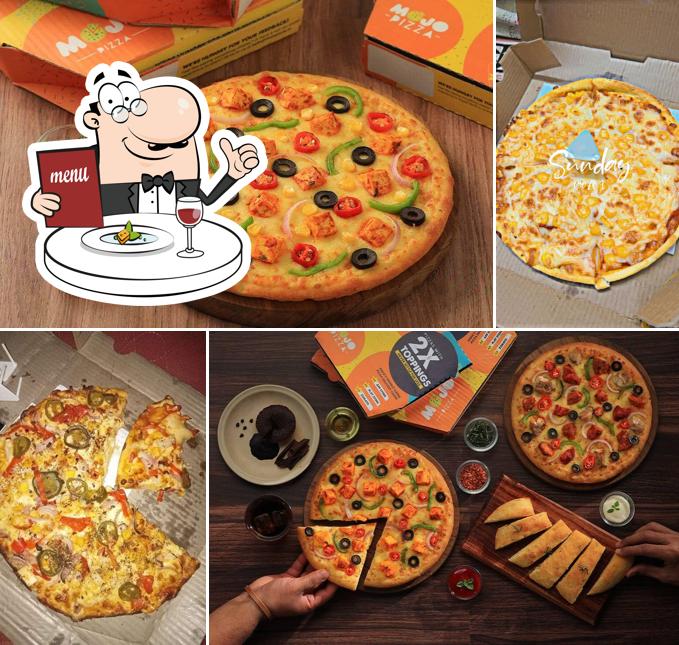 Food at MOJO Pizza - 2X Toppings