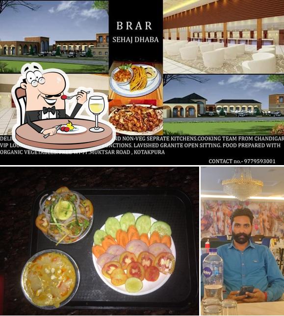 Among various things one can find food and beverage at Hotel Skyring