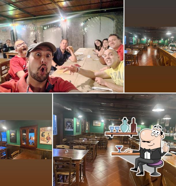 Gli interni di LA LOCOMOTIVA pizzeria