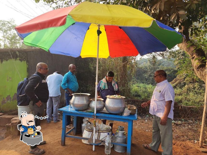 Food at Dahibara Stall, Hanuman Chhak, Godisahi