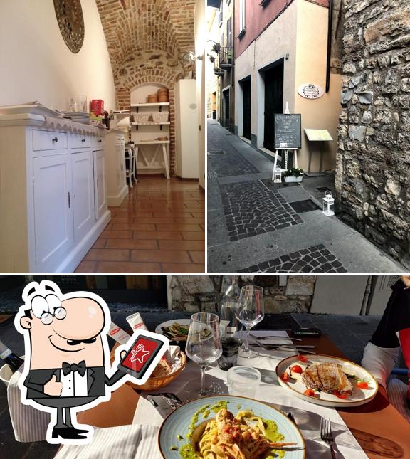 La esterno e interni del ristorante