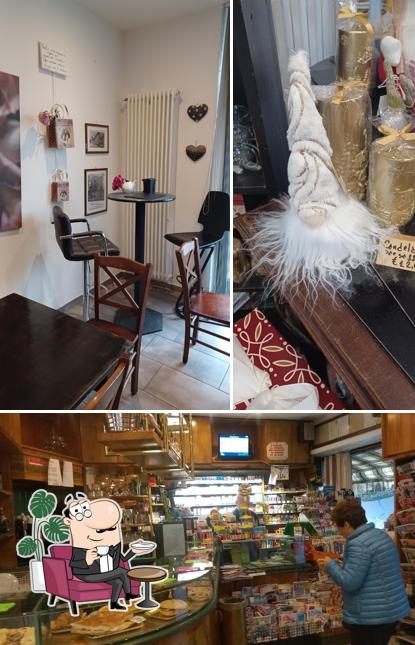 Siediti a un tavolo di Bar Caffetteria edicola di Bertolini Barbara