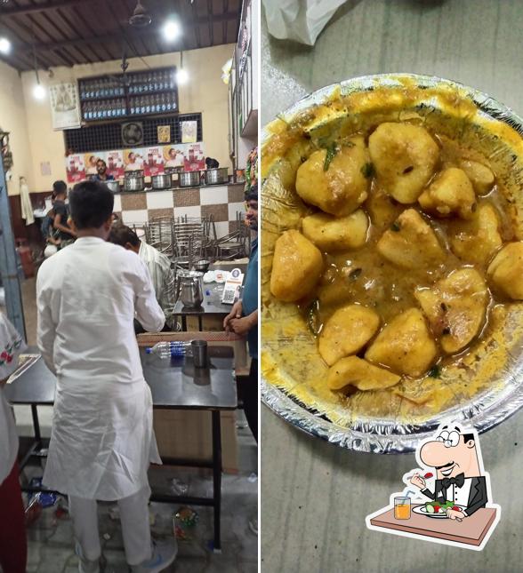 Food at Sunaina Vaishno Dhaba