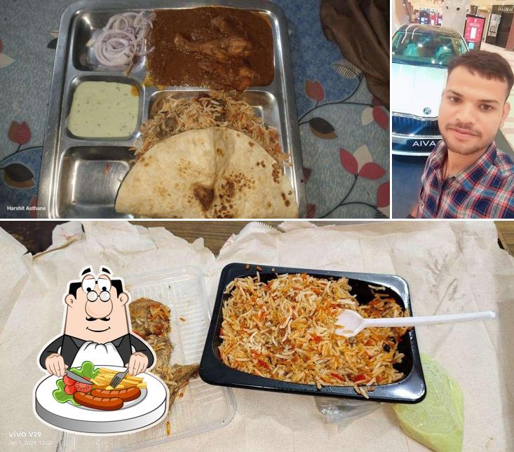 Among different things one can find food and exterior at Daddy's Chicken
