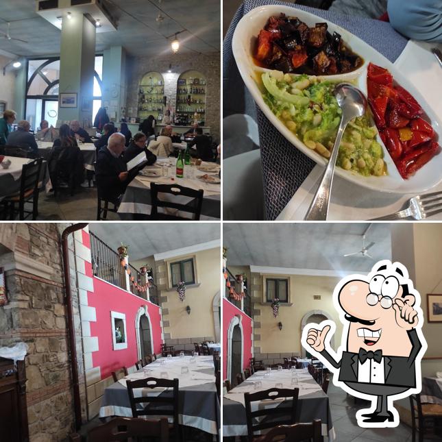 Dai un'occhiata agli interni di Ristorante-Pizzeria Da Cucchiarone