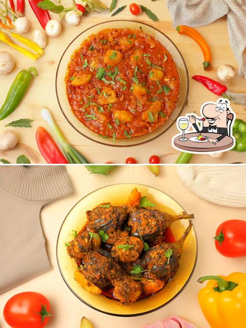 Food at Mom's Kitchen