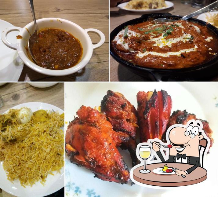Food at Sarada Hotel And Restaurant