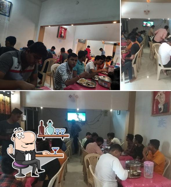 Check out how Vighnaharta Bhojnalay looks inside