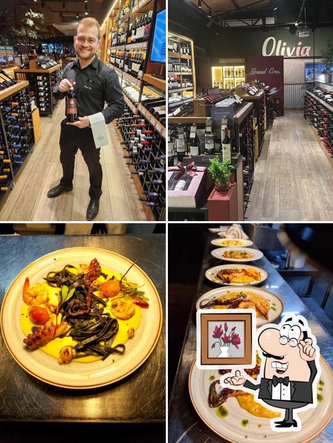 Veja imagens do interior do Oliv Restaurante