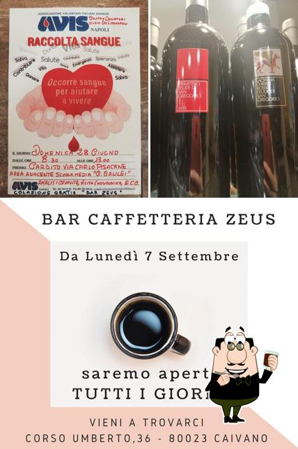 Bar Caffetteria Zeus serve un'ampia gamma di cose da bere