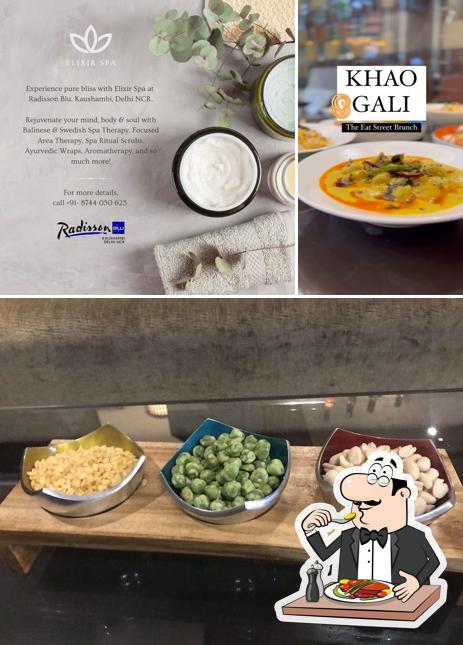 Among various things one can find food and beverage at Lust - Radisson Blu Kaushambi Delhi NCR