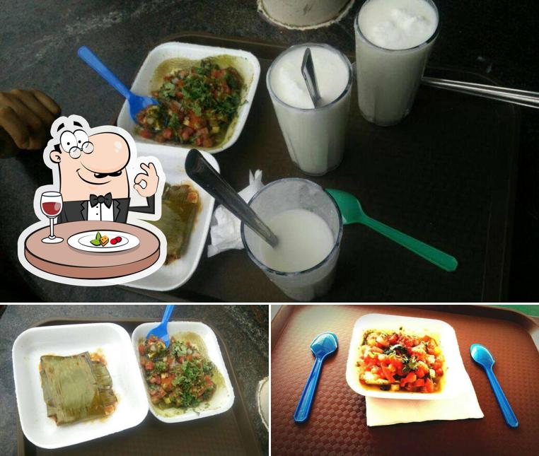 Meals at Bhajanlal Dairy Farm