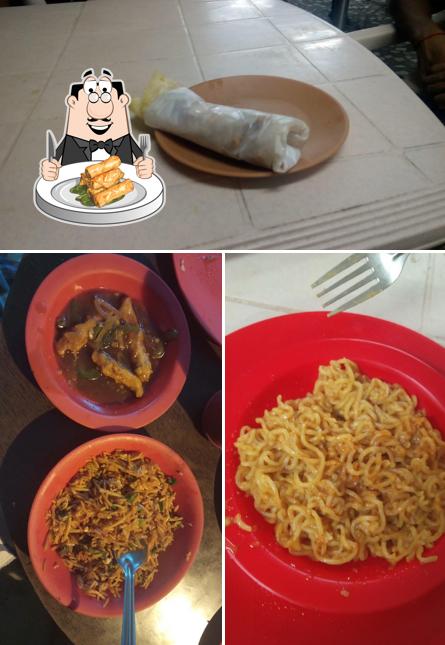 Spring rolls at Night Canteen Hostel 16 (Cheftalk)