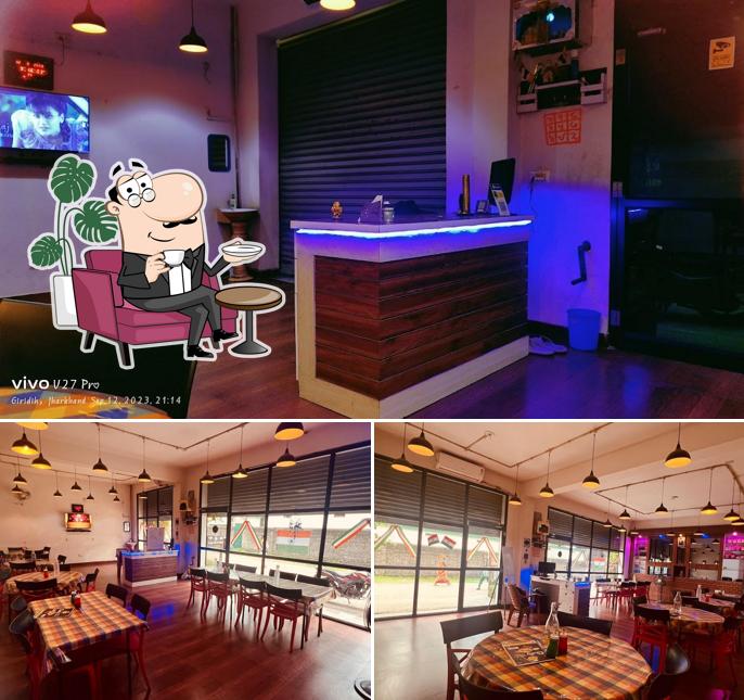 Check out how GULLY ÇAFE & KITCHEN looks inside