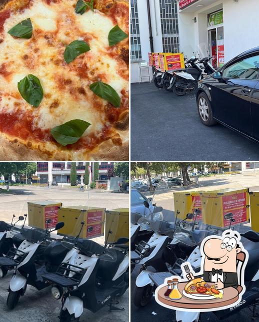 Prenditi una pizza a Pizzeria La Regina