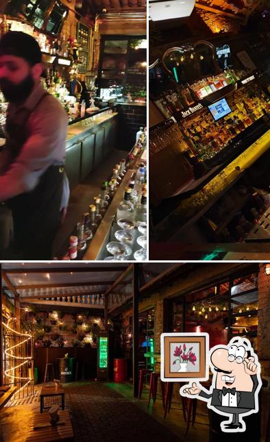 Veja imagens do interior do Café Hotel no Mojo Society
