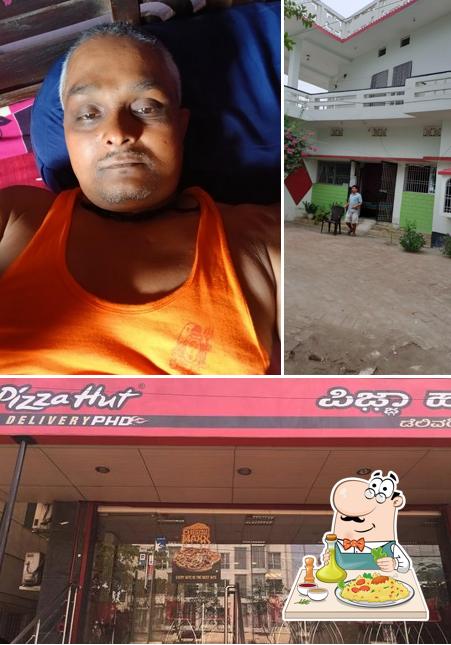 Hit 7 Pizza Hut And Family Restaurant