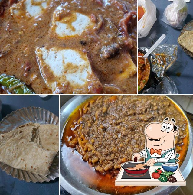 Chicken curry at SAMARTH DINING HALL