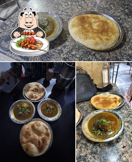 Nihari at RAHEEM HOTEL(SINCE 1890 THE ORIGINAL SHOP)