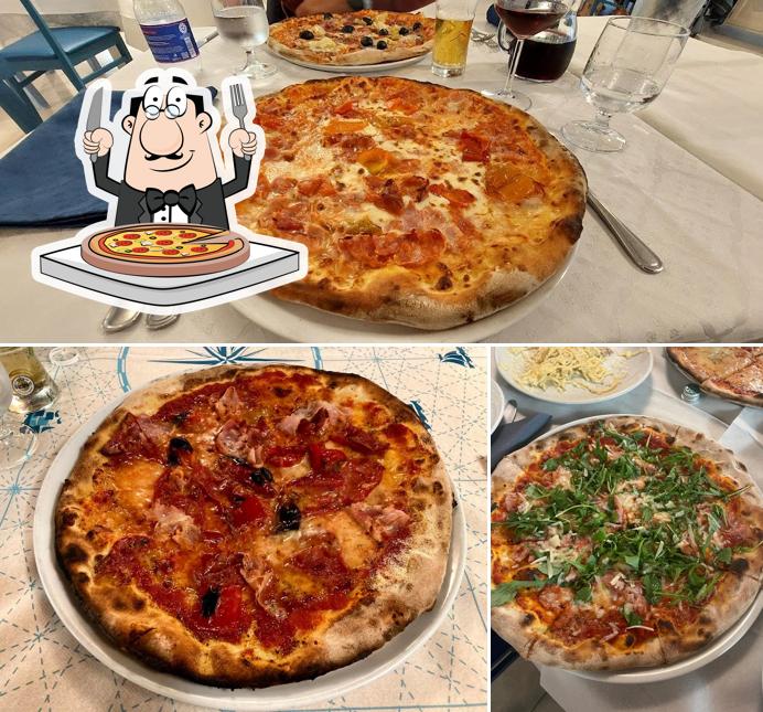 Ordina una pizza a Ristorante Pizzeria Bar Ampurias