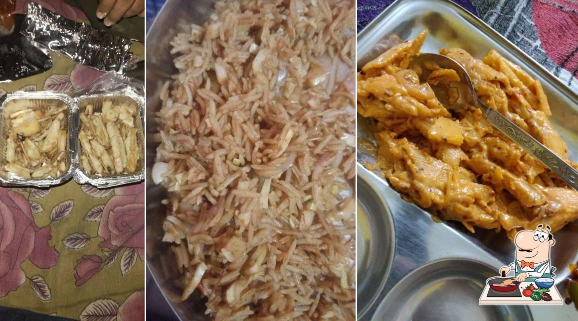 Chicken curry at Arjun Momos