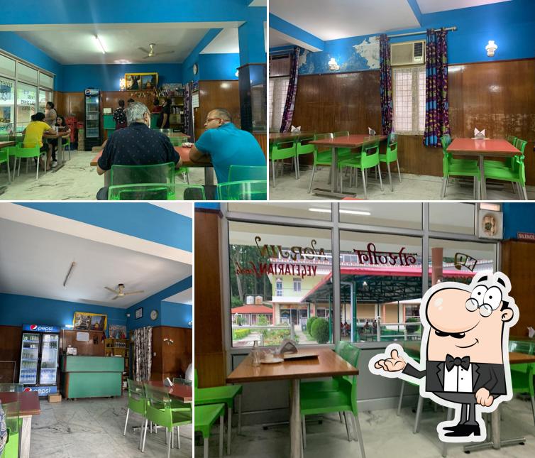 The interior of Norjin Vegetarian Restaurant༼ནོར་སྦྱིན་ཤ་མེད་ཟ་ཁང་།༽