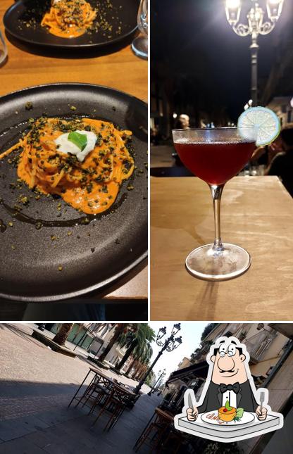 Dai un’occhiata alla immagine che raffigura la cibo e interni di Aria miscelazione indipendente