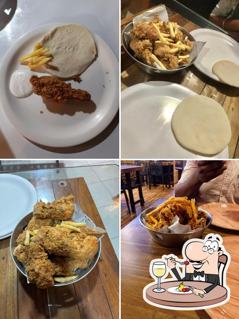 Pogo grill fried Chicken ()