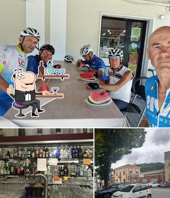 La immagine della interni e esterno di Bar Pizzeria Cuba Libre, di Angelelli A. & L. SNC