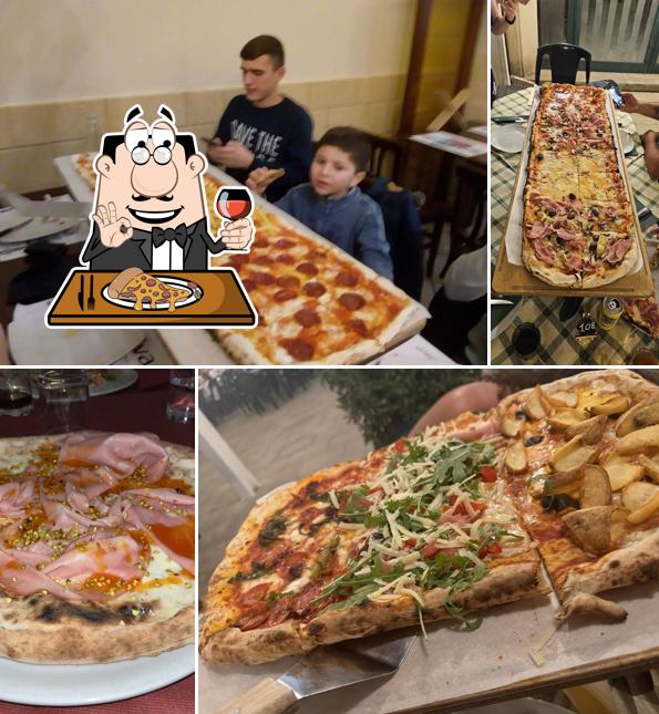 A Focu Meu Rosticceria, puoi assaggiare una bella pizza