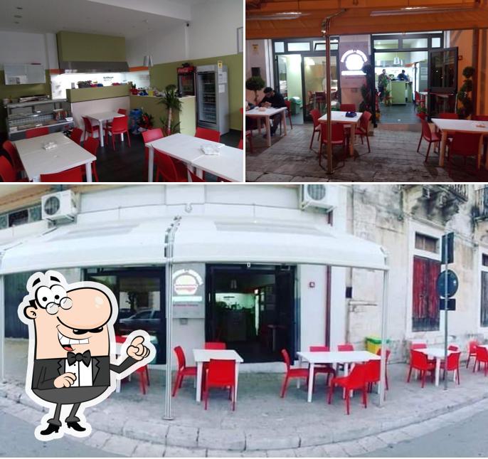 Gli interni di Panineria Creperia Spizzuliamu