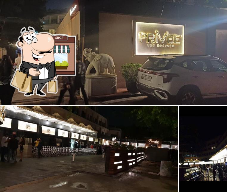 Enjoy the view at the outside area of PRIVEE