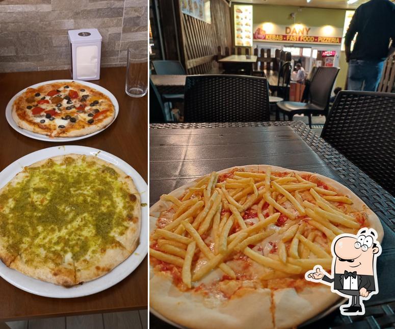 Gli interni di Dany Kebab e pizzeria