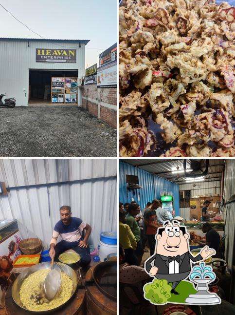 The exterior of Fauji Kumbhaniya Bhajiya Khanna & Kulfi