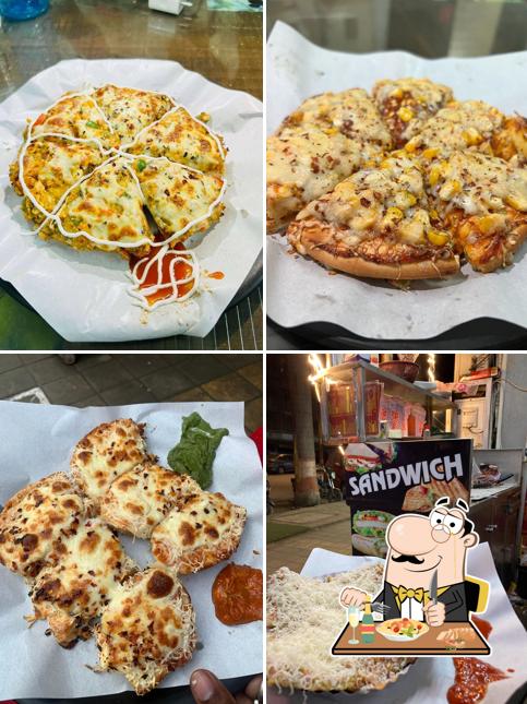 Meals at School Friends Sandwich and Pizza