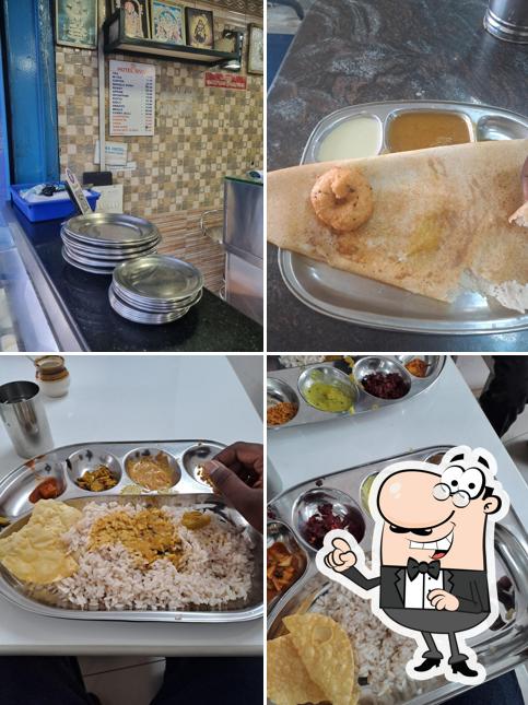 Check out how Sivas Fast Food looks inside
