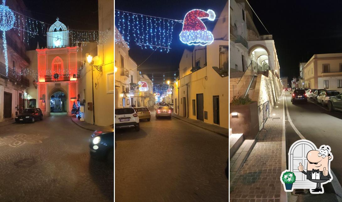 Goditi la vista dall'area esterna di Pizzeria "il gatto e la volpe"