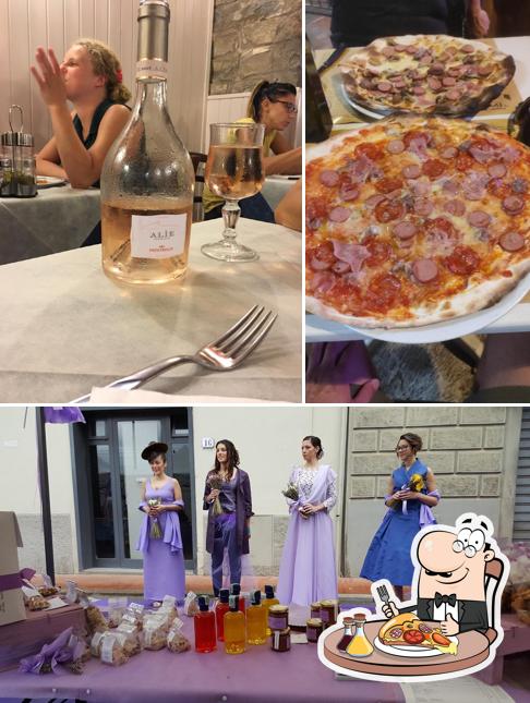 Scegli una pizza a Pizzeria Trattoria Brunero 