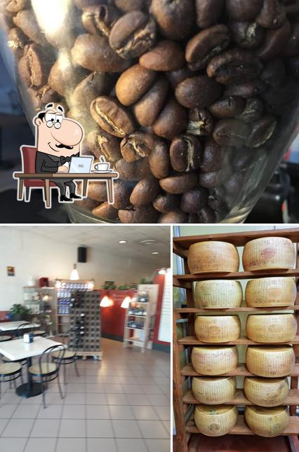 Tra le varie cose da Ristorante Bar Il Cavallino si possono trovare la interni e cibo