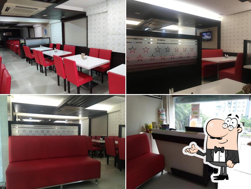 Check out how AMBUR STAR BRIYANI since 1890 -SHOLINGANALLUR looks inside