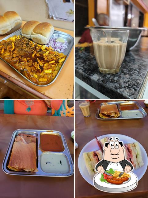 Pulled pork sandwich at Chatrapati Vadapav, Fatorda