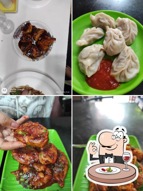 Food at Dim Sum Shelters