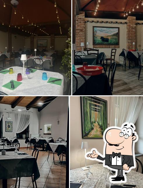 Dai un'occhiata agli interni di Ristorante Pizzeria La Pecora Nera