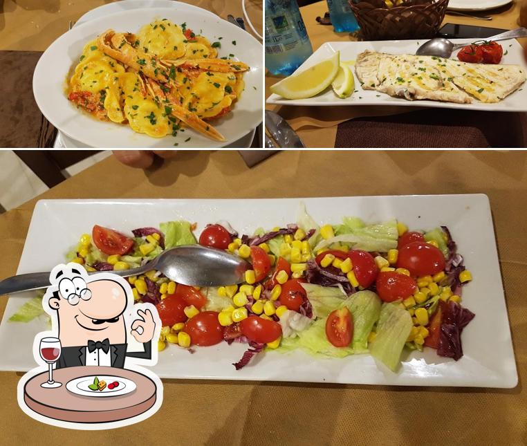 Cibo al Trattoria Vistamare