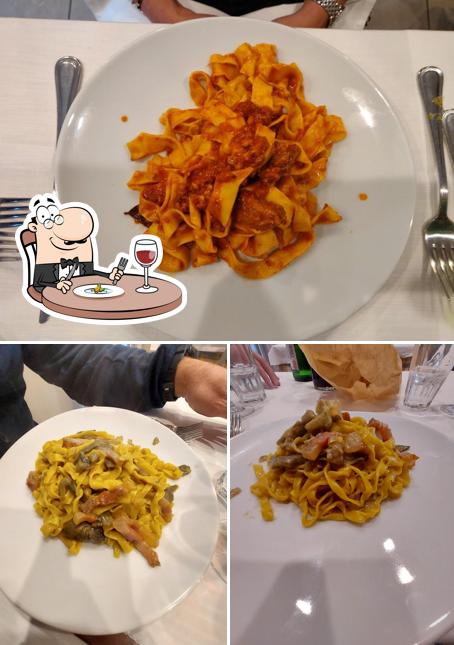 Tagliatelle al Ristorante Trattoria Leone
