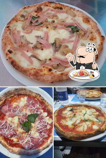 Ordina una pizza a Bar Ristorante L'Ancora