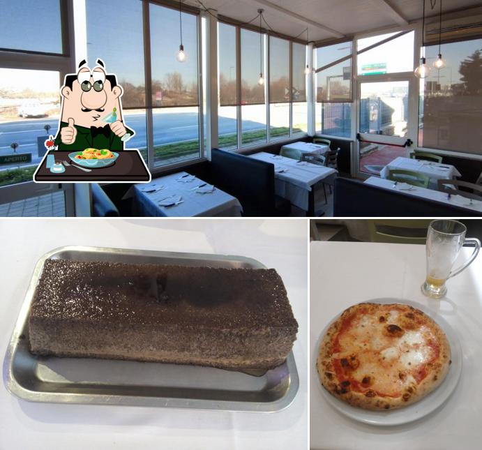Dai un’occhiata alla foto che mostra la cibo e interni di La Capricciosa Pizzeria