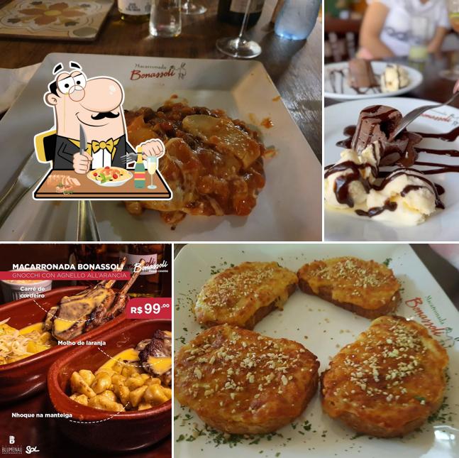 Platos en Bonassoli